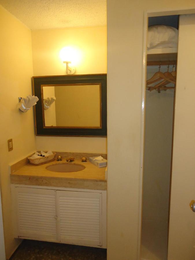 Hotel Las Torres Gemelas אקפולקו חדר תמונה